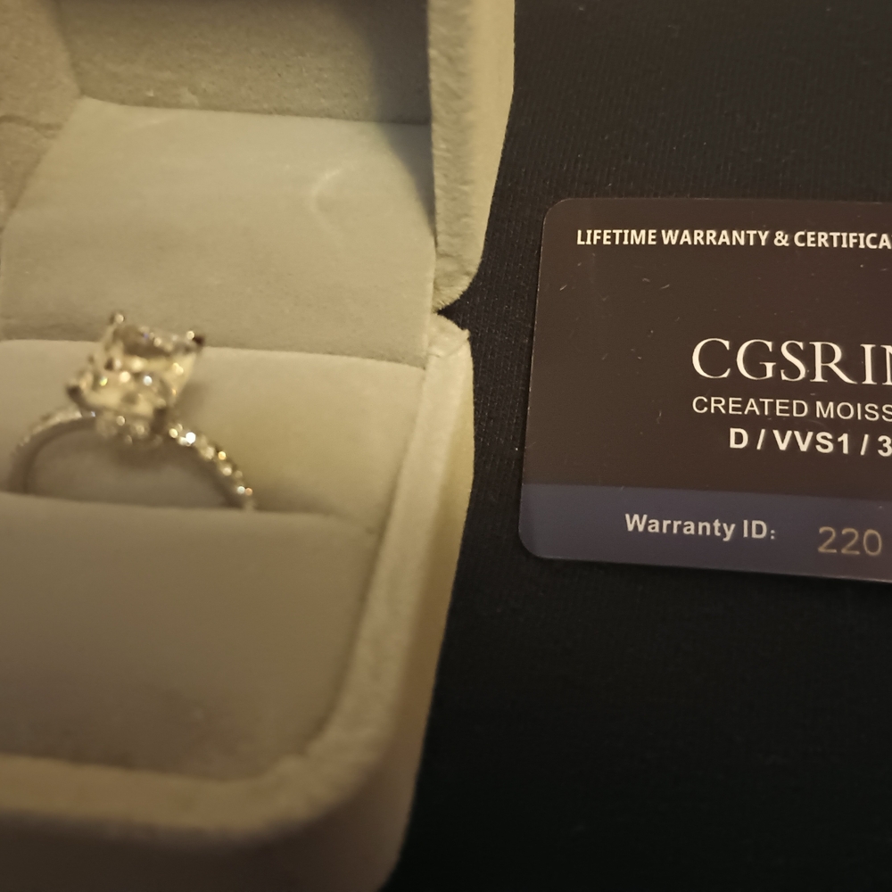 CGSRing Silver Moissanite Sparkle - Picture 2 of 4